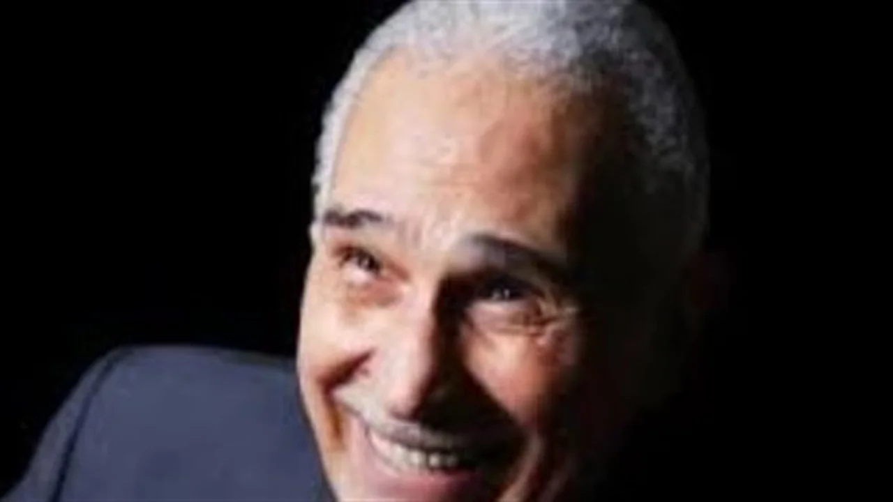 أزمة عبد الرحمن أبو زهرة.. تصريحات نارية لنجل الفنان المصري تكشف حقيقة وضعه الصحي